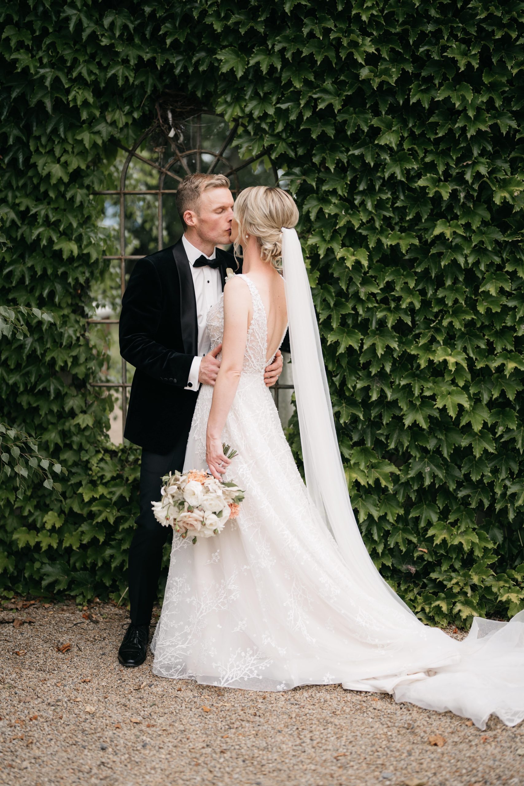 Jackie+Shaun_Previews_0318-min